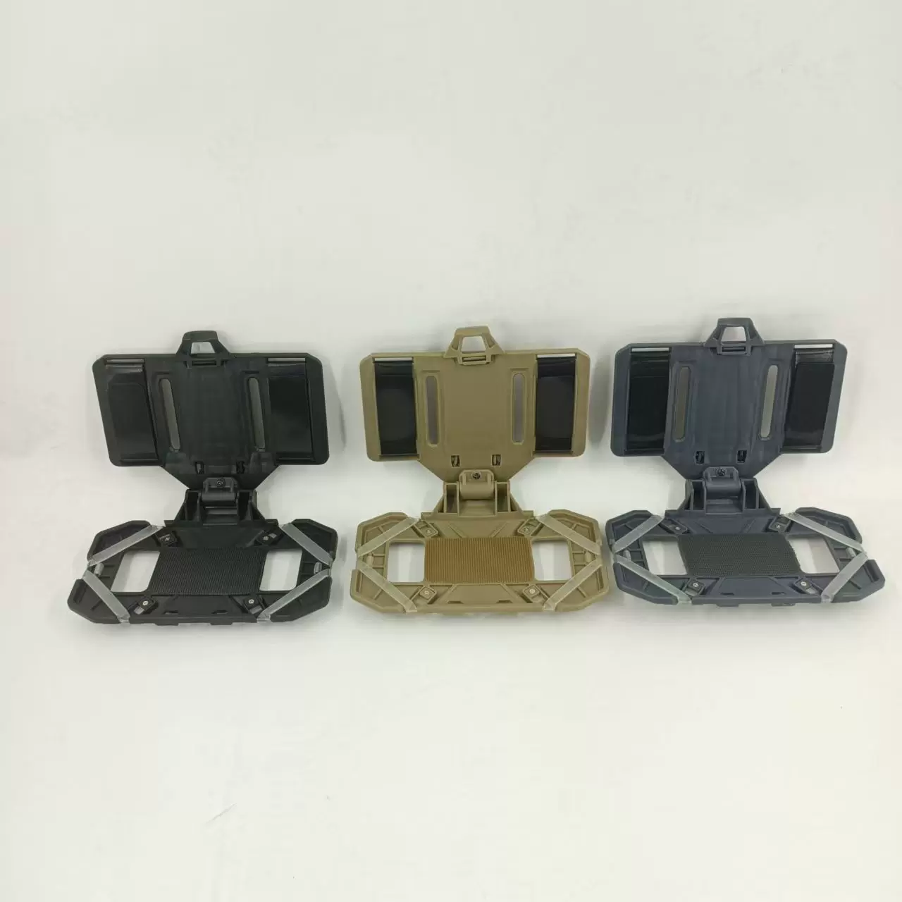 Uchwyt MOLLE System Płytka Mon – Mobile Tech Accessories recenzja i cena